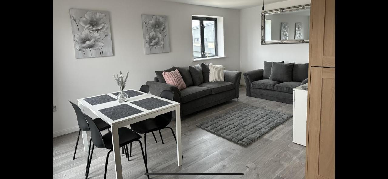 2 Bed Modern Apartment Swansea Kültér fotó