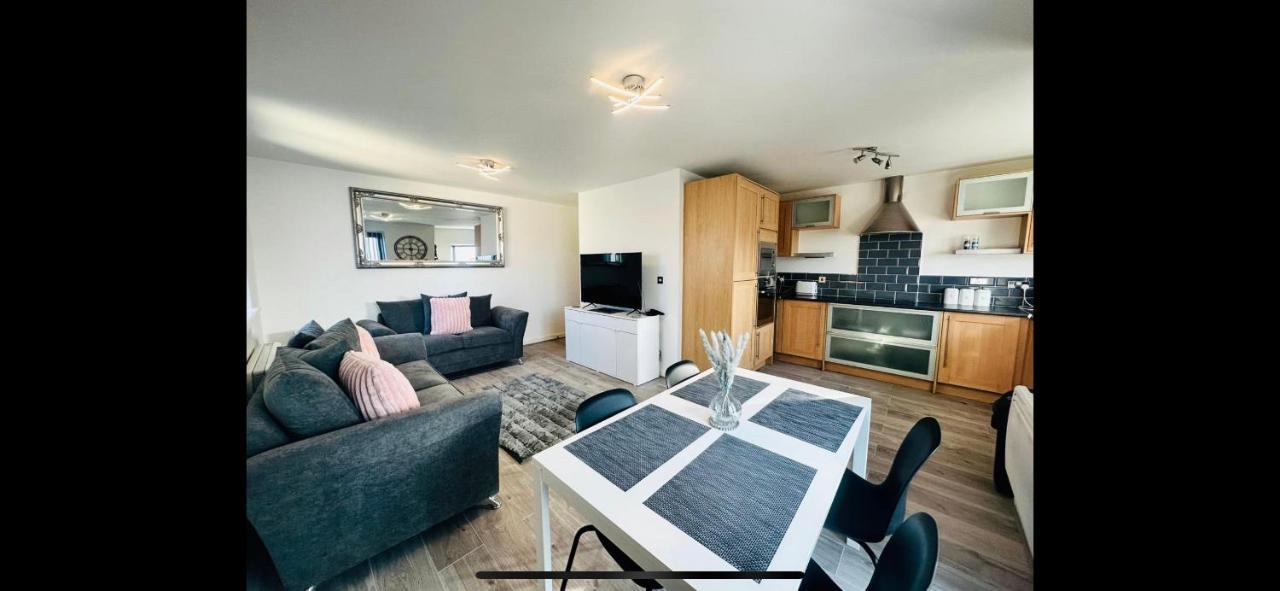 2 Bed Modern Apartment Swansea Kültér fotó