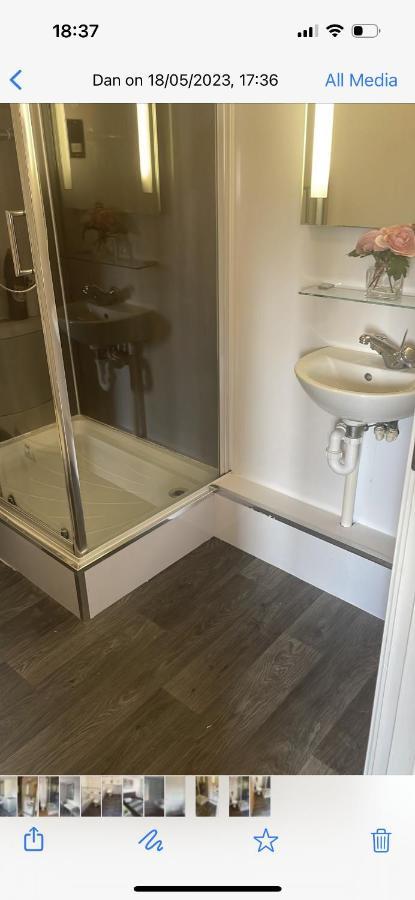 2 Bed Modern Apartment Swansea Kültér fotó